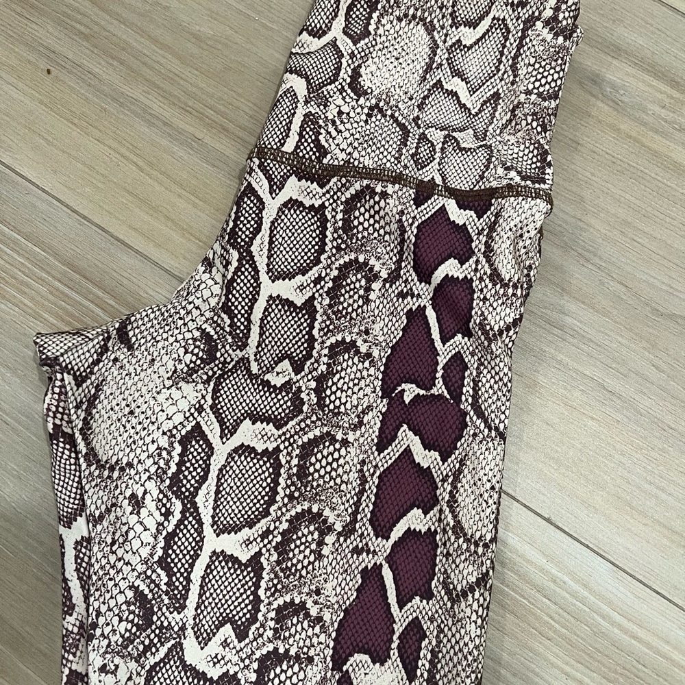 Onzie’s Women’s Yoga Leggings